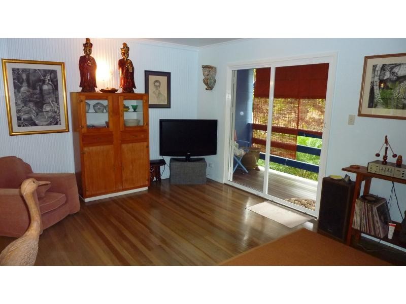 13 Hurst Street, Picnic Bay QLD 4819