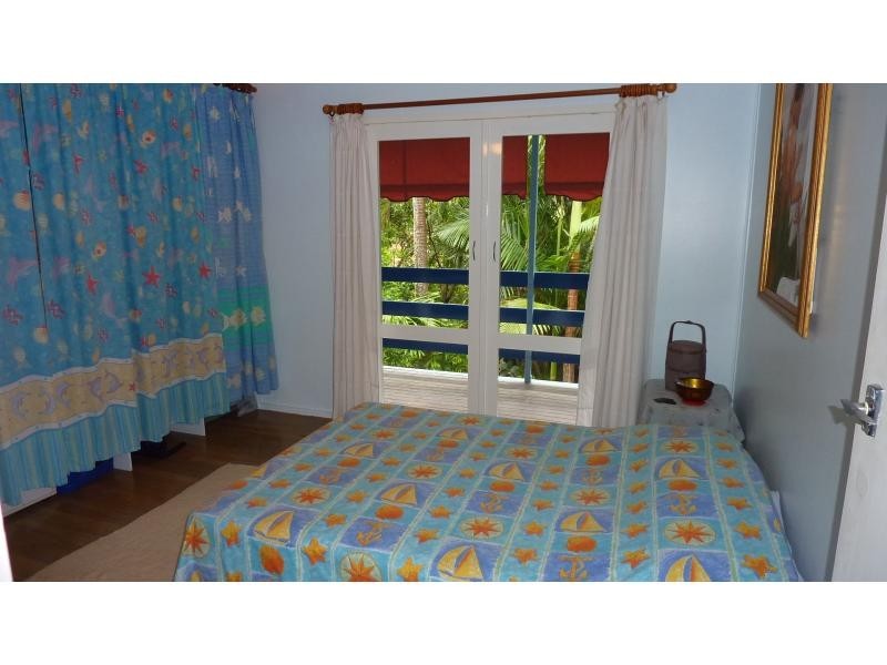 13 Hurst Street, Picnic Bay QLD 4819