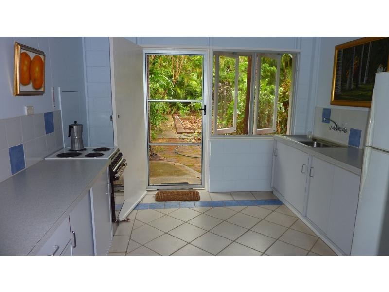 13 Hurst Street, Picnic Bay QLD 4819