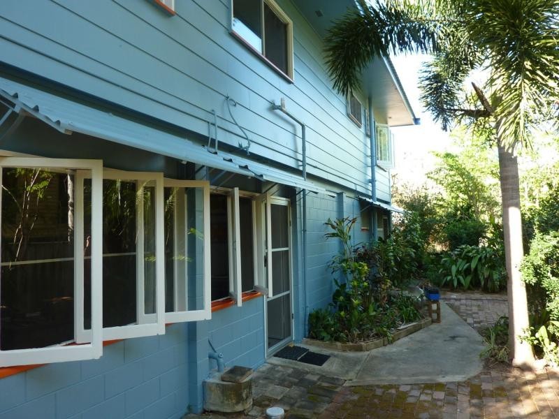 13 Hurst Street, Picnic Bay QLD 4819