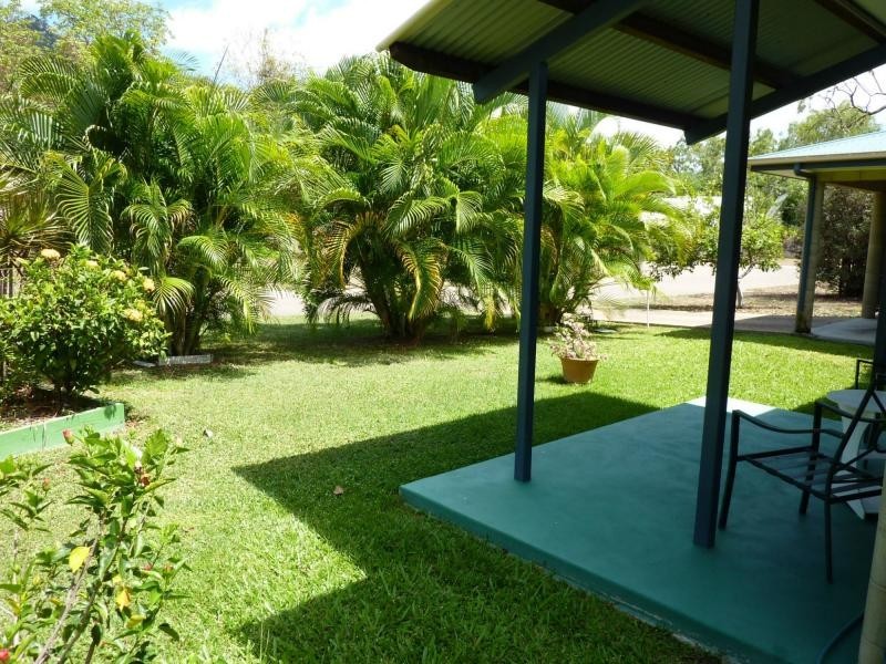 2/25 Serene Place, Nelly Bay, Magnetic Island QLD 4819
