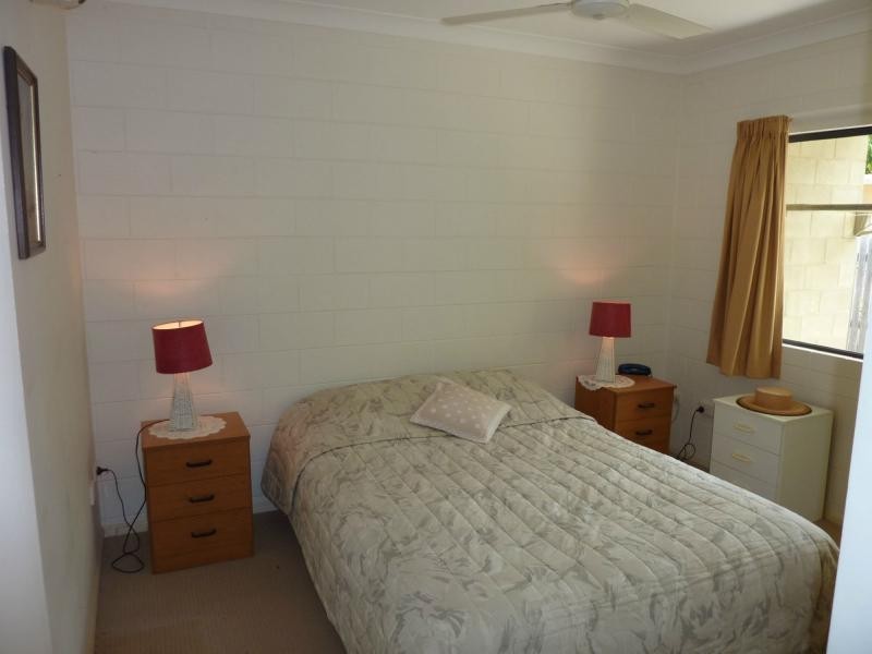 2/25 Serene Place, Nelly Bay, Magnetic Island QLD 4819