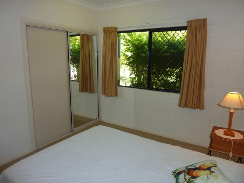 2/25 Serene Place, Nelly Bay, Magnetic Island QLD 4819