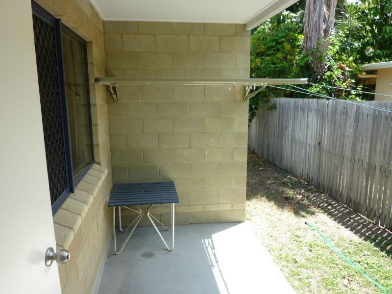 2/25 Serene Place, Nelly Bay, Magnetic Island QLD 4819