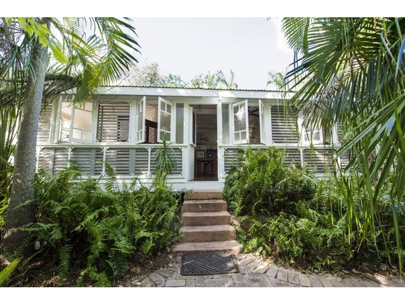 22 Olympus Crescent, Arcadia, Magnetic Island QLD 4819