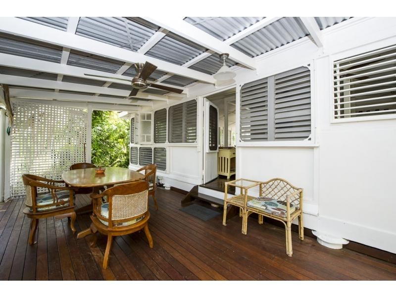 22 Olympus Crescent, Arcadia, Magnetic Island QLD 4819