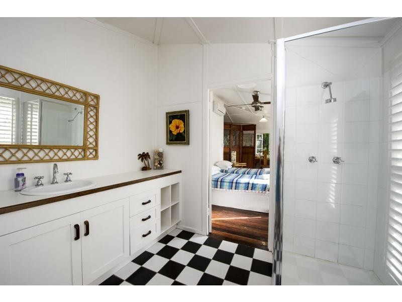22 Olympus Crescent, Arcadia, Magnetic Island QLD 4819