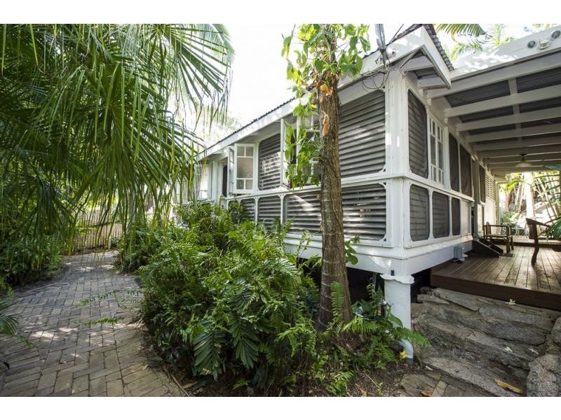 22 Olympus Crescent, Arcadia, Magnetic Island QLD 4819