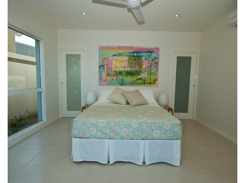 12A Terrace Place, Nelly Bay QLD 4819