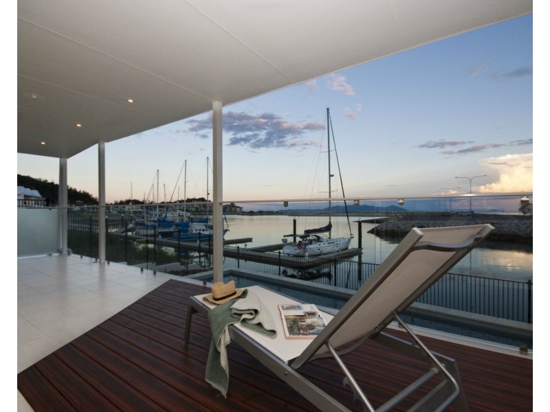 12A Terrace Place, Nelly Bay QLD 4819