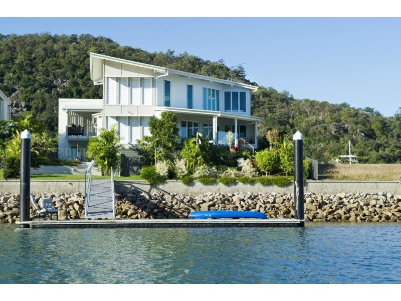 19 The Cove, Nelly Bay, Magnetic Island QLD 4819