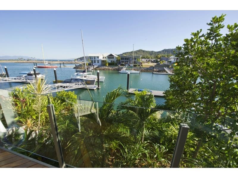 19 The Cove, Nelly Bay, Magnetic Island QLD 4819