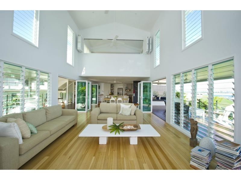 19 The Cove, Nelly Bay, Magnetic Island QLD 4819