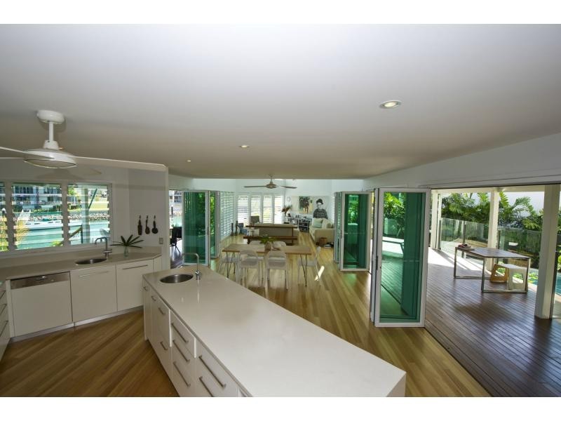 19 The Cove, Nelly Bay, Magnetic Island QLD 4819