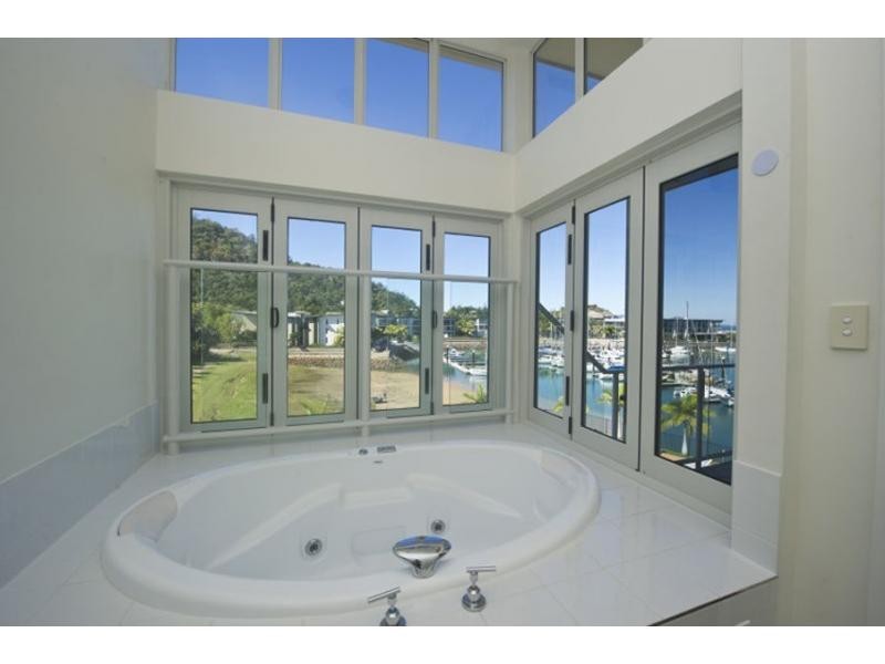 16/1-3 The Cove, Nelly Bay, Magnetic Island QLD 4819