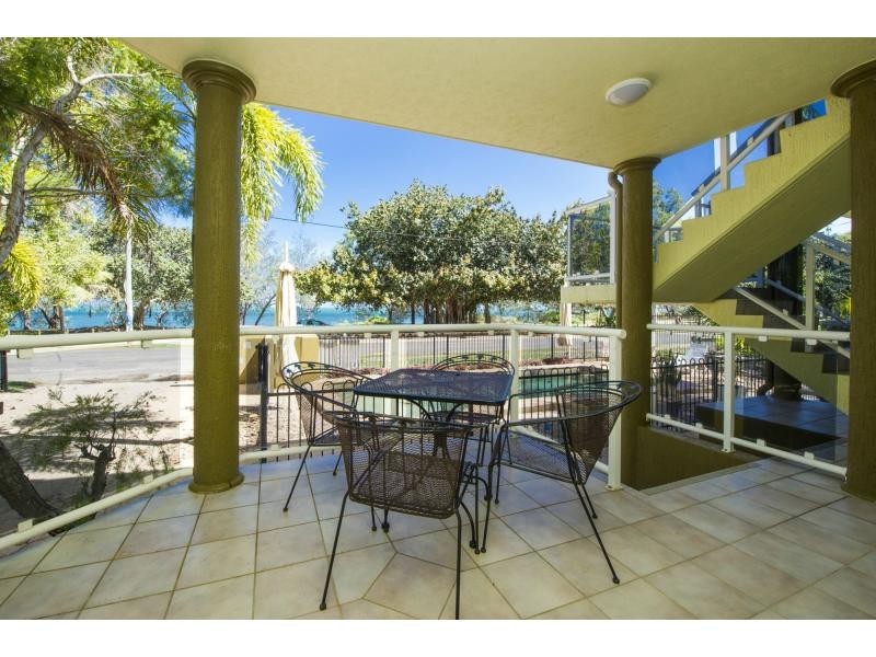 2/38 Marine Parade, Arcadia, Magnetic Island QLD 4819
