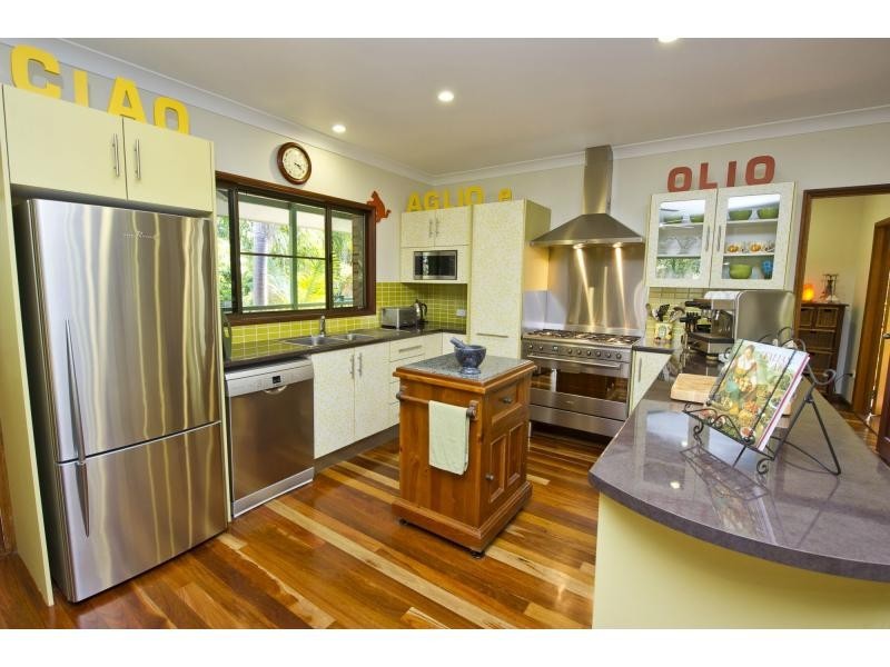 22 Grace Street, Nelly Bay, Magnetic Island QLD 4819