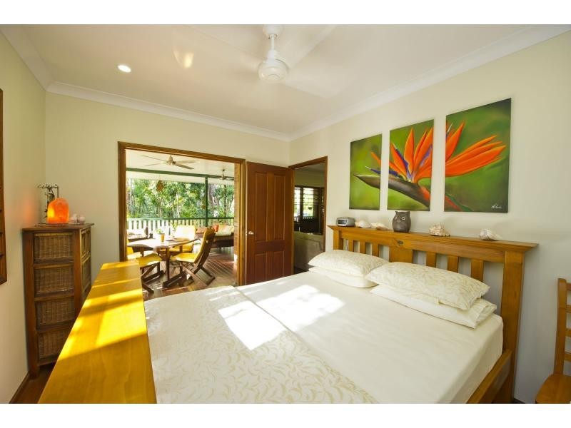 22 Grace Street, Nelly Bay, Magnetic Island QLD 4819