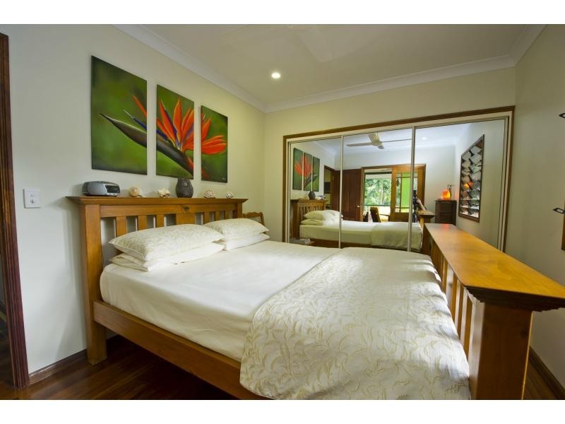 22 Grace Street, Nelly Bay, Magnetic Island QLD 4819