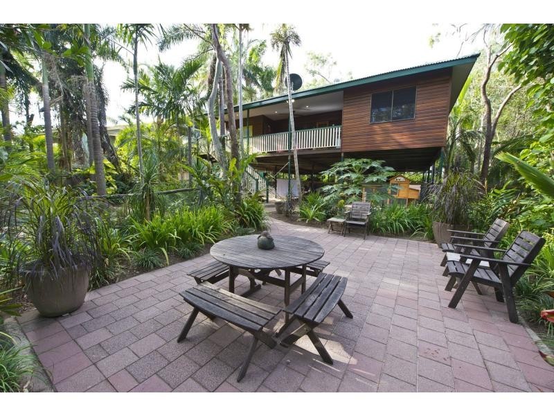 22 Grace Street, Nelly Bay, Magnetic Island QLD 4819