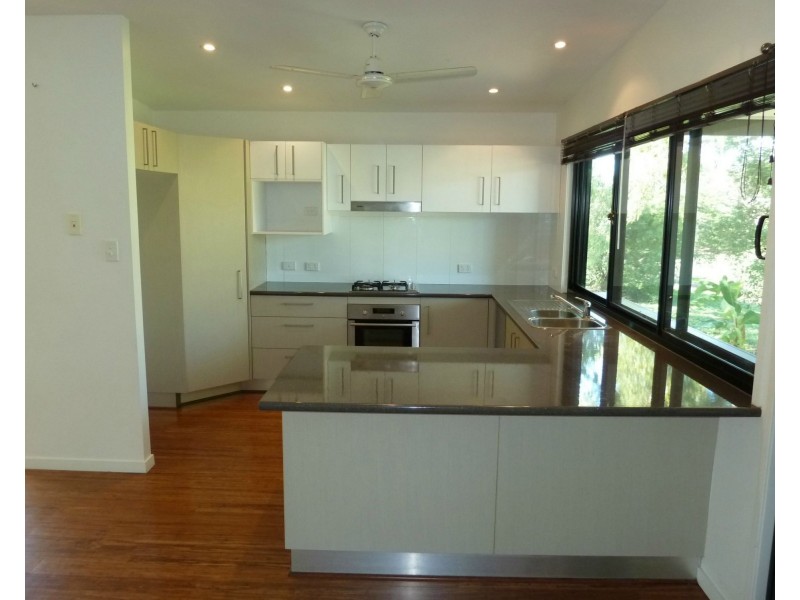 9 Sandals Boulevard, Horseshoe Bay QLD 4819