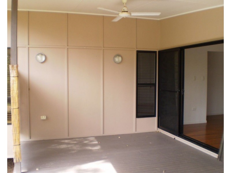 9 Sandals Boulevard, Horseshoe Bay QLD 4819