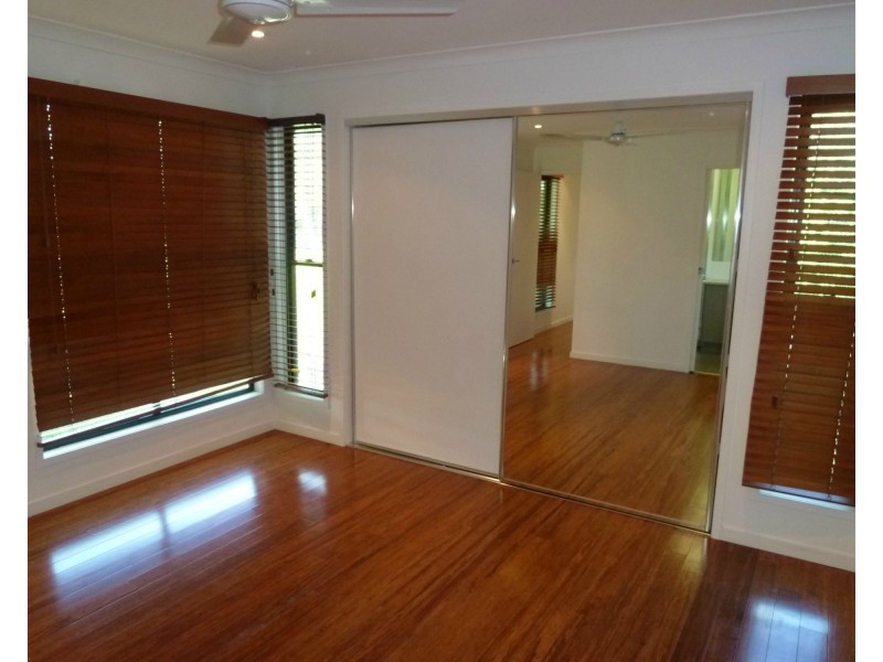 9 Sandals Boulevard, Horseshoe Bay QLD 4819