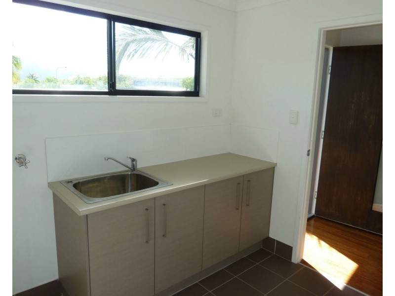 9 Sandals Boulevard, Horseshoe Bay QLD 4819