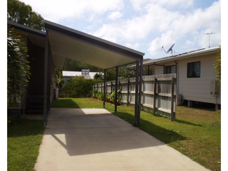 9 Sandals Boulevard, Horseshoe Bay QLD 4819