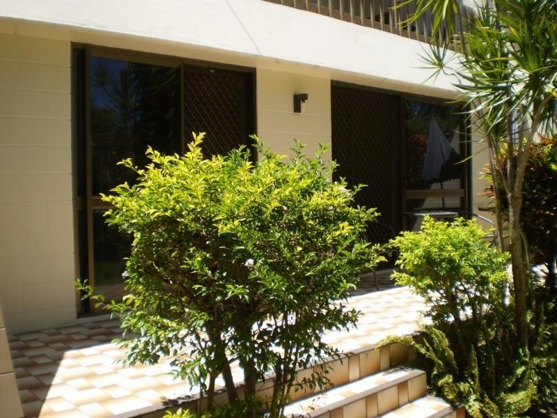 Unit 1/59 Hayles Avenue, Arcadia, Magnetic Island QLD 4819