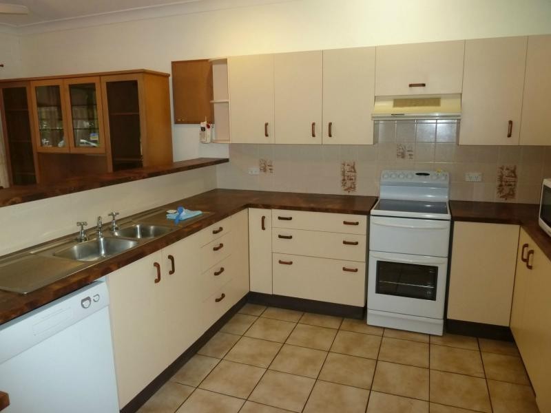 14 Sooning Street, Nelly Bay, Magnetic Island QLD 4819