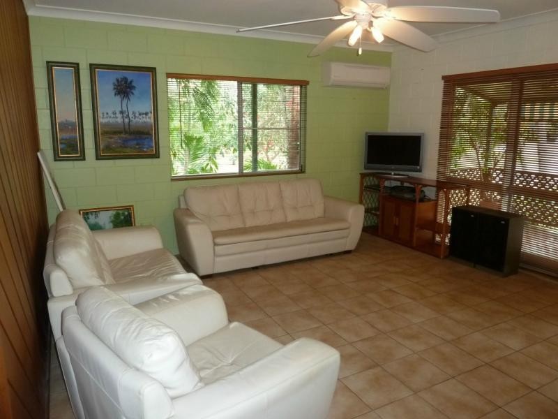 14 Sooning Street, Nelly Bay, Magnetic Island QLD 4819