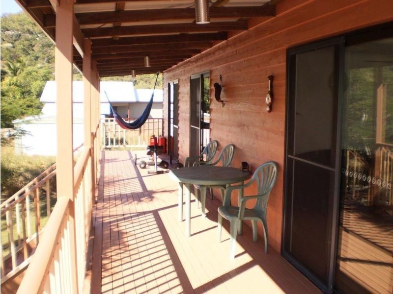 2 Somerset Court, Horseshoe Bay, Magnetic Island QLD 4819