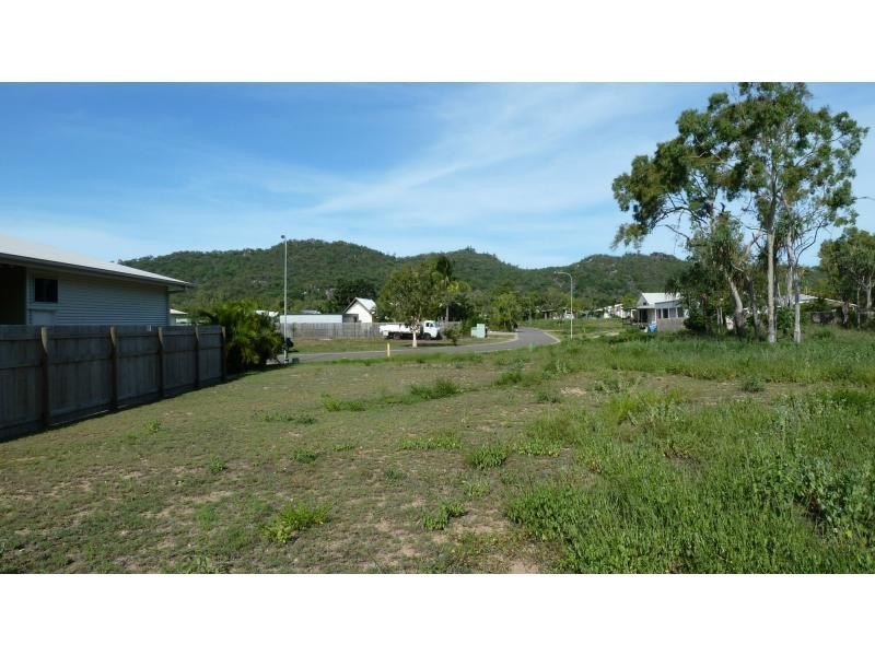 18 Pandanus Drive, Horseshoe Bay, Magnetic Island QLD 4819