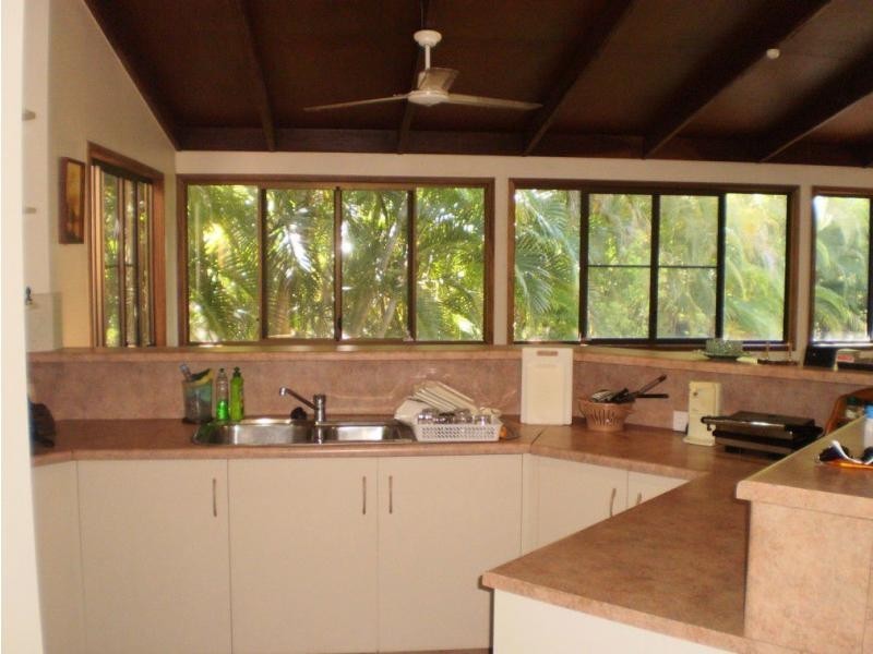 6 Wheaton Court, Nelly Bay, Magnetic Island QLD 4819