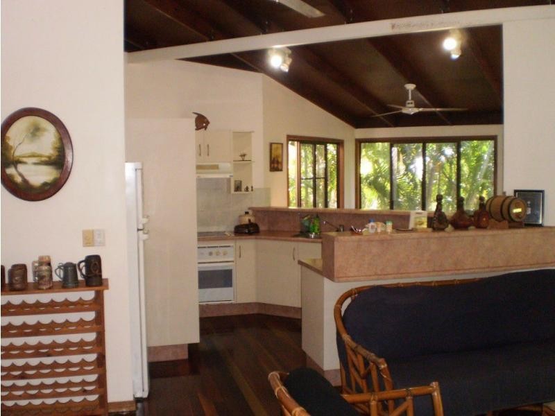 6 Wheaton Court, Nelly Bay, Magnetic Island QLD 4819