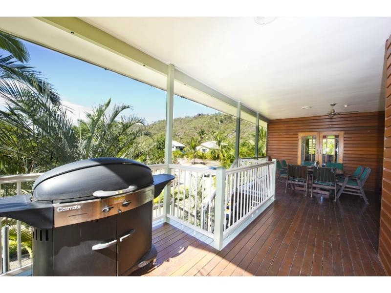 14 Bay Vista Court, Horseshoe Bay QLD 4819