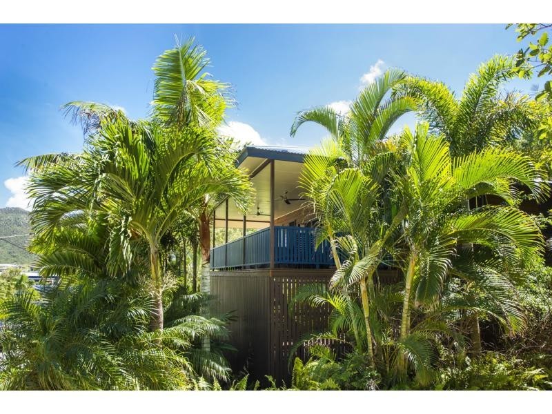 6 Boulder Court, Nelly Bay QLD 4819