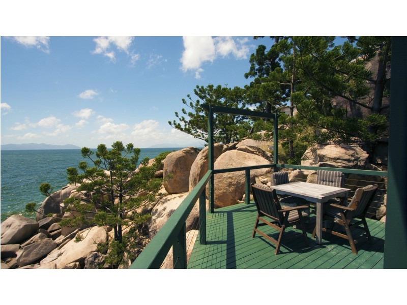 12A Boulder Court, Nelly Bay QLD 4819