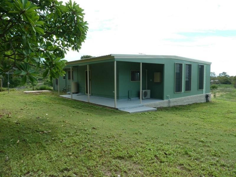 125 Horseshoe Bay Road, Horseshoe Bay, Magnetic Island QLD 4819