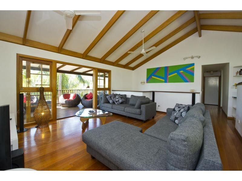 12 Bond Court, Horseshoe Bay QLD 4819