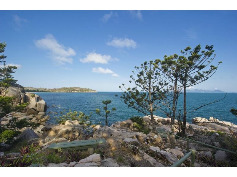 12 Boulder Court, Nelly Bay, Magnetic Island QLD 4819