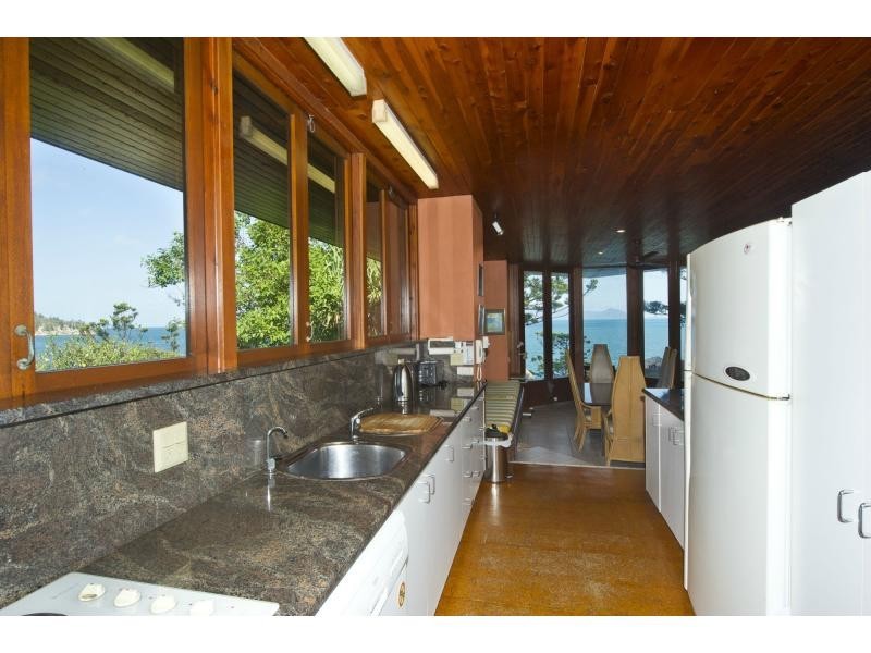 12 Boulder Court, Nelly Bay, Magnetic Island QLD 4819