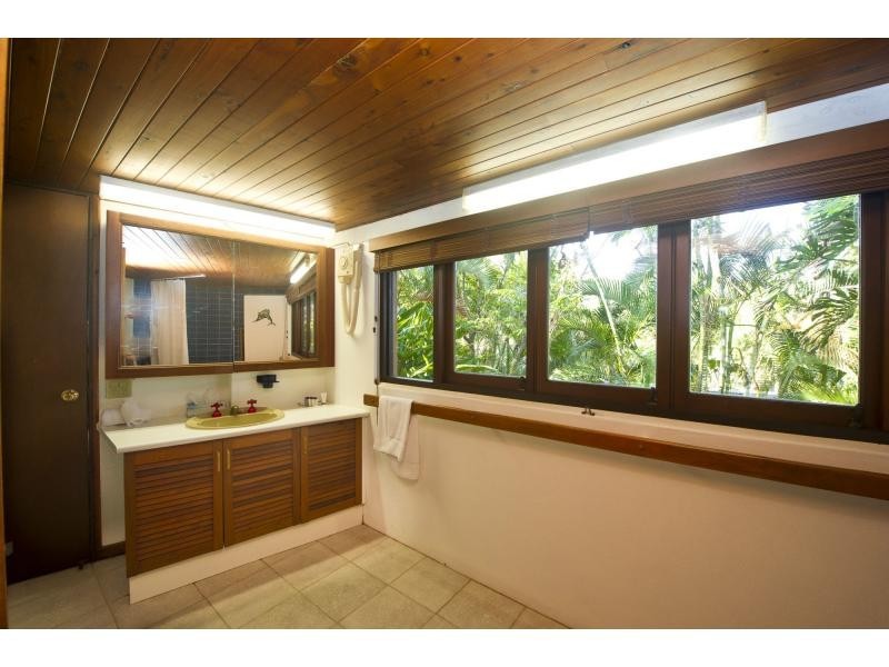 12 Boulder Court, Nelly Bay, Magnetic Island QLD 4819