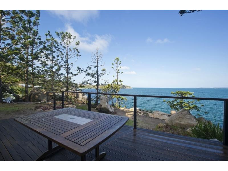 12 Boulder Court, Nelly Bay, Magnetic Island QLD 4819