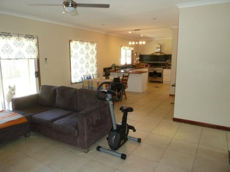 3 Compass Crescent, Nelly Bay, Magnetic Island QLD 4819
