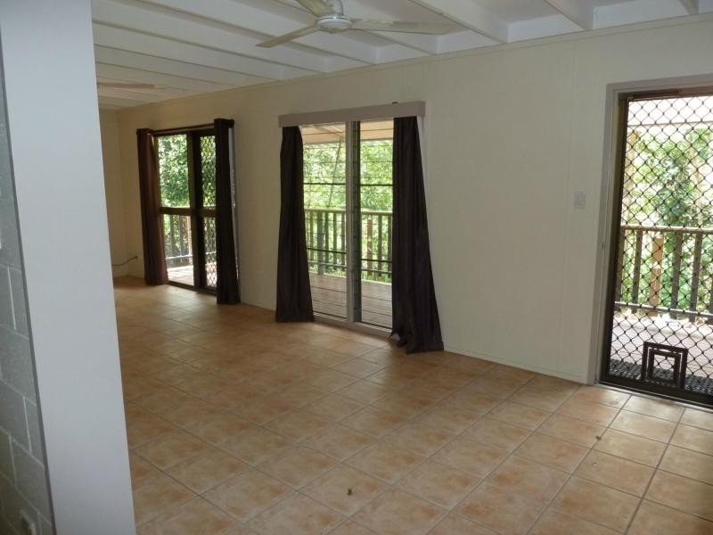 Unit 2/5 Widdowson Court, Picnic Bay, Magnetic Island QLD 4819