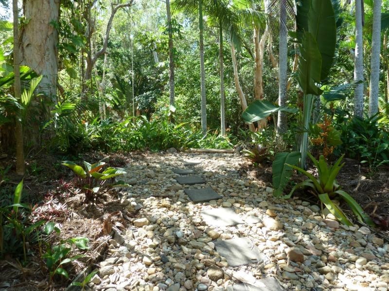 2/106 Mandalay Avenue, Nelly Bay QLD 4819