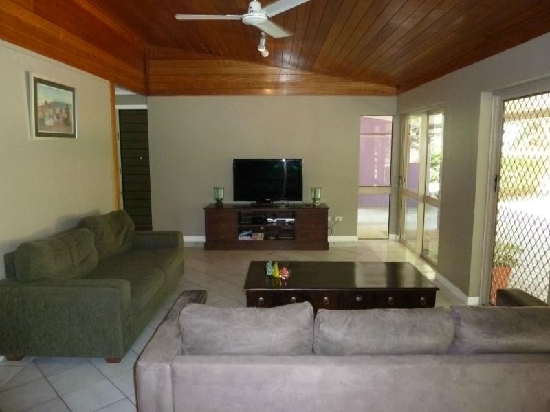 2/106 Mandalay Avenue, Nelly Bay QLD 4819