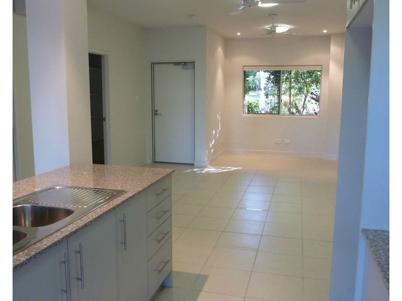 2/1-3 The Cove, Nelly Bay QLD 4819